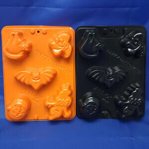 Jell-O Brand Happy Halloween Plastic Candy Molds - Set of 2 Orange & Black